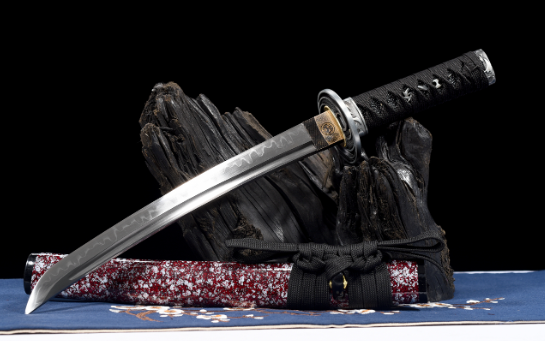 三色铜“青龙刀盘”武士刀（黑檀