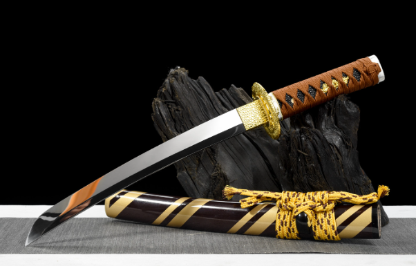 三色铜“青龙刀盘”武士刀（黑檀
