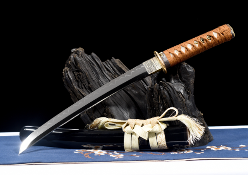 三色铜“青龙刀盘”武士刀（黑檀