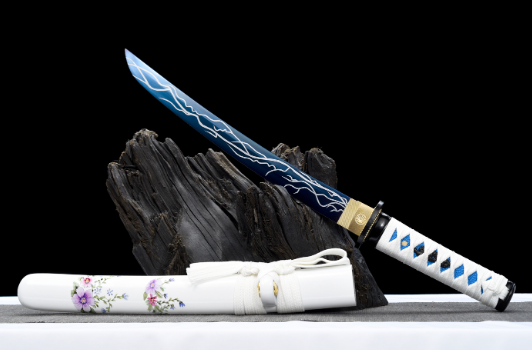三色铜“青龙刀盘”武士刀（黑檀