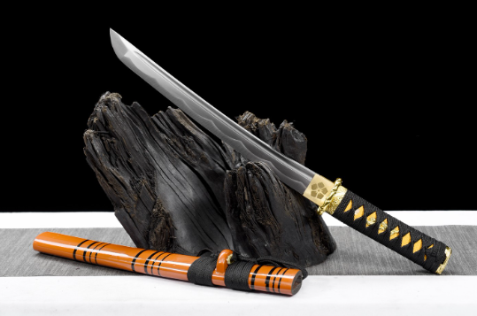三色铜“青龙刀盘”武士刀（黑檀