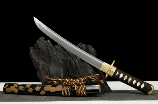 三色铜“青龙刀盘”武士刀（黑檀
