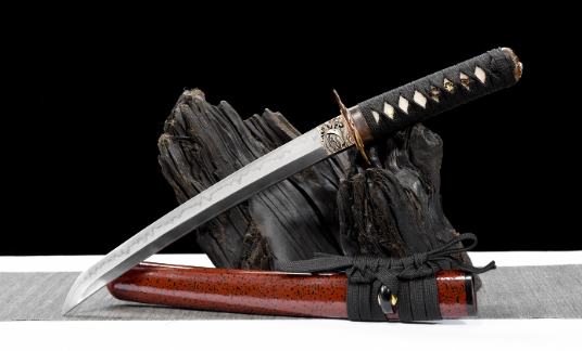 三色铜“青龙刀盘”武士刀（黑檀