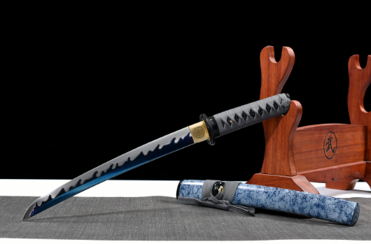 三色铜“青龙刀盘”武士刀（黑檀