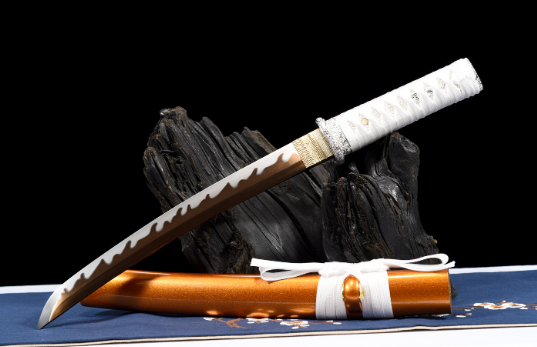 三色铜“青龙刀盘”武士刀（黑檀
