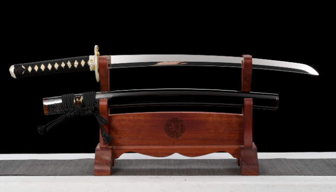 三色铜“青龙刀盘”武士刀（黑檀