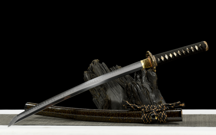 三色铜“青龙刀盘”武士刀（黑檀