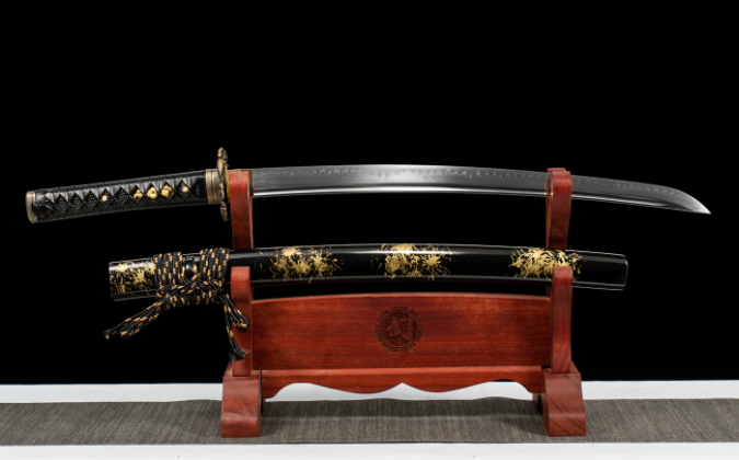 三色铜“青龙刀盘”武士刀（黑檀