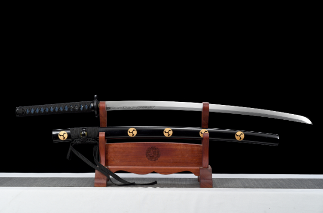 三色铜“青龙刀盘”武士刀（黑檀