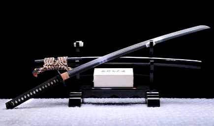 三色铜“青龙刀盘”武士刀（黑檀