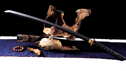 三色铜“青龙刀盘”武士刀（黑檀